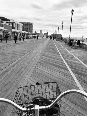 Boardwalk vibes - thanks to Shore Rider (a basket is a must!)