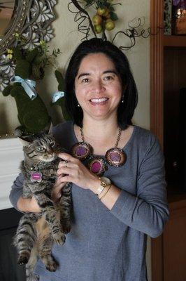 Dr. Madrazo with her cat "Lulu"!