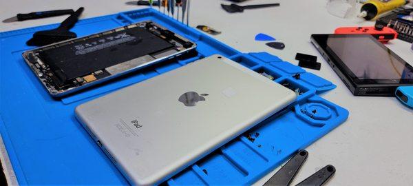 Same Day Repairs for iPhone, Cell Phone, Samsung and Computers