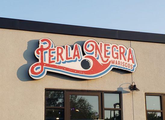 There aren't many seafood spots around, but Perla Negra has fresh, Nayarit-style fishy stuff at fair prices