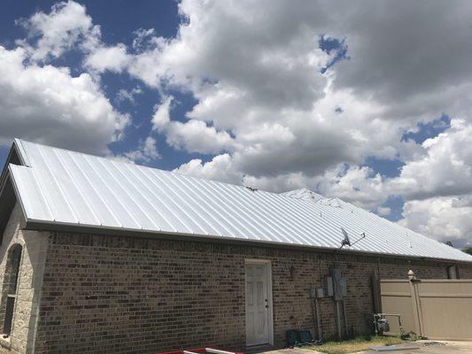 Standing seam roof