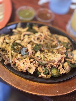 Chicken fajitas with grilled jalapeños!  Soooo good!