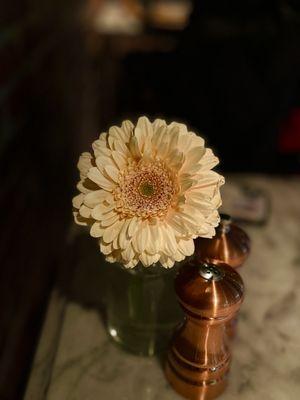 Table decoration by a flower