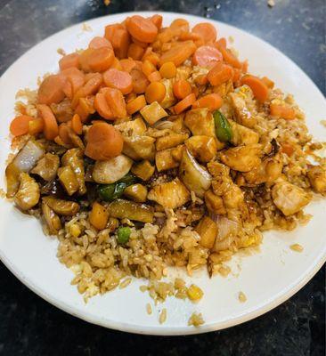 Lunch chicken and shrimp w/ carrots