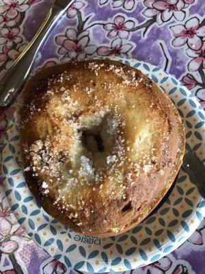 French toast bagel - more sugar than cinnamon and only on top of the bagel.  No flavoring inside.