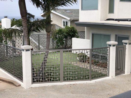 Custom Cnc Aluminum railing and gate