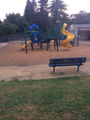 Play structure