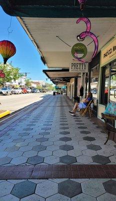 Such a beautiful area in the downtown historic district to just stroll and check out the shops