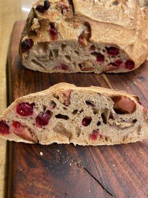 Apple Cranberry Pecan Sourdough - yum!!