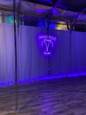 ARIES POLE FITNESS