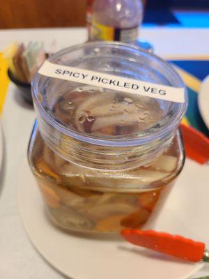 Spicy pickled veggies (curtido style)