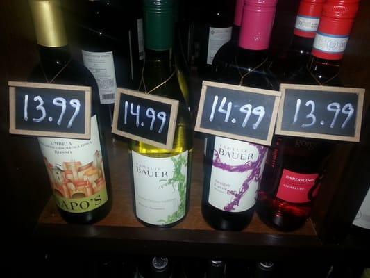 Smart & neat little chalkboard signs attached to the bottles displaying prices