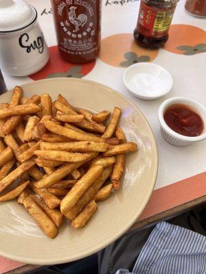 Fries are average very weird no ketchup, bottle or salt shaker.