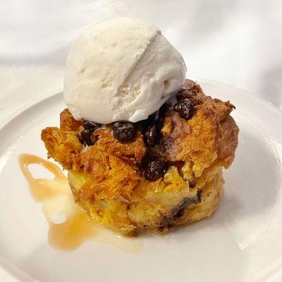 Baileys Chocolate Caramel Bread Pudding - Yum def worth getting