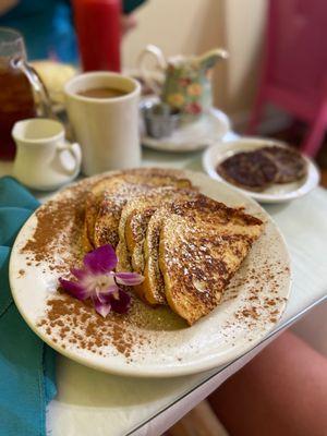 Creme brûlée French toast and sausage patties