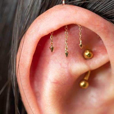 Hidden Helix Piercing. 14k Gold, Chains and Pendulums