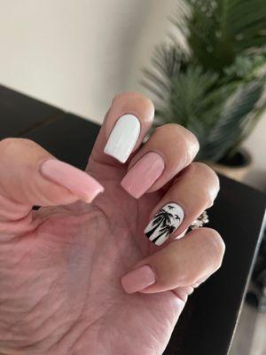 Palm tree nail art