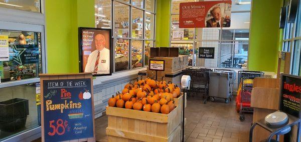 Asheville Moving Company loves pumpkins and free moving boxes at Ingles