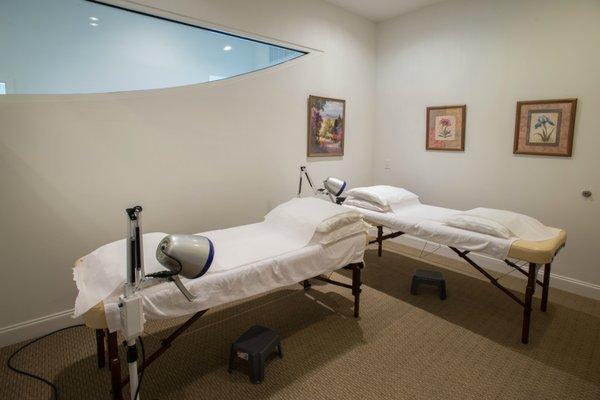 Double Treatment Room for Family and Friends (3 of 6)