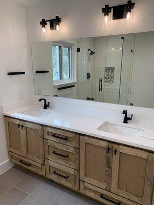 Master Bathroom lavatories