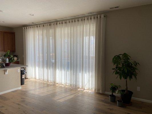 Kitchen area sliding door 9 foot ceiling