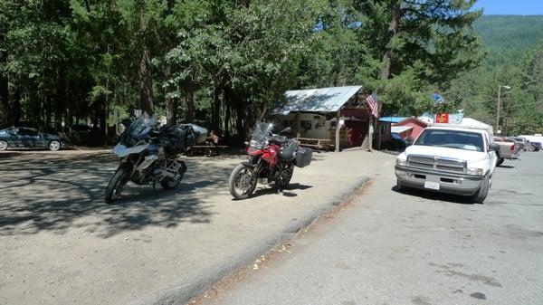 Street view. Note the picnic tables for dining!