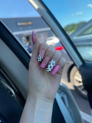 Bella Nails