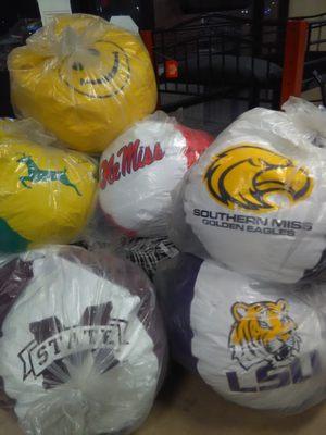 Large assortment of bean bags.