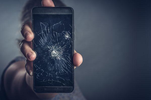 Tuscon Cell Phone Repair is here to fix your phone quickly no matter how large or small the damage