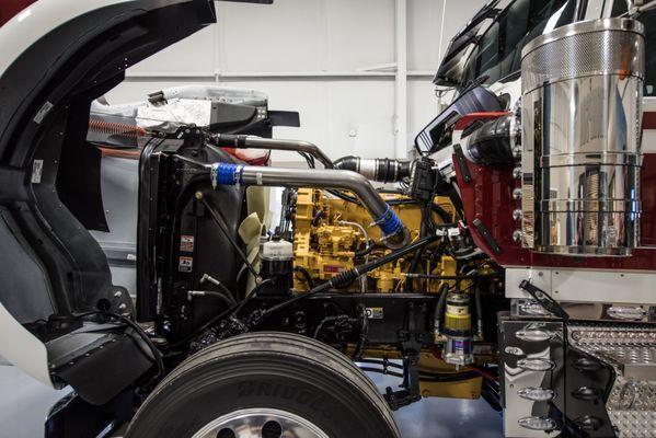 We specialize in Cat and Cummins Truck Engine Rebuilds