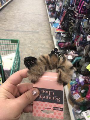 Faux fur scrunchie