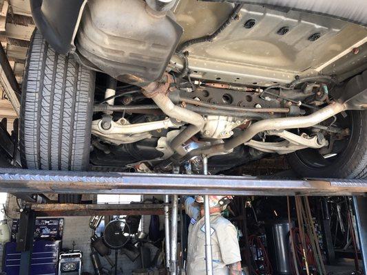 Installing an x-pipe on a 5.7 hemi Jeep