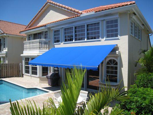 Retractable awning from Sunesta