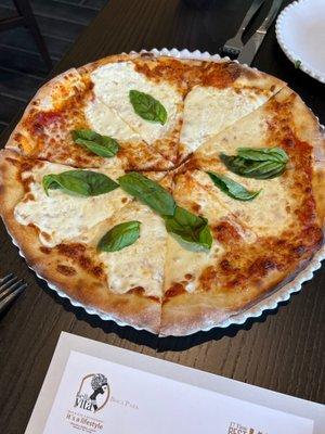 Margarita pizza