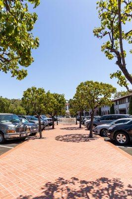 Malaga Cove Plaza Walkway