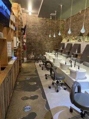 Clean, organized, and relaxing pedicure area