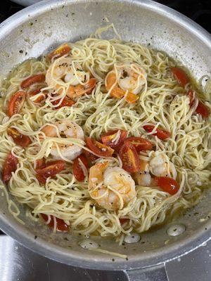 Shrimp pasta