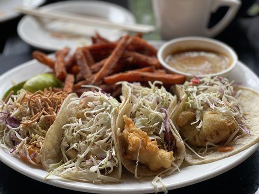 Tempura Fish Tacos Sandwich