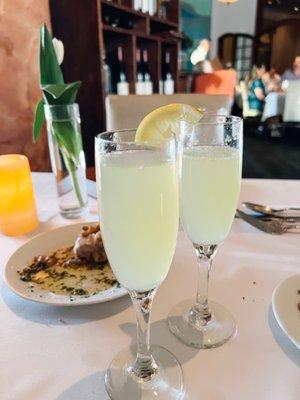 Prosecco Limoncello (so good btw!)