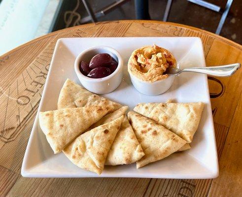 Hummus Plate