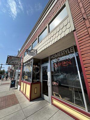 Front view of restaurant