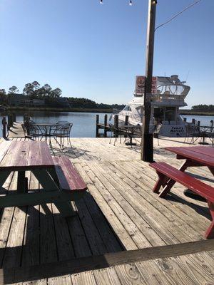 Dock side dining