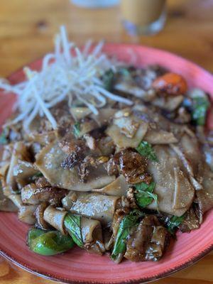 47. Pad Kee Mao