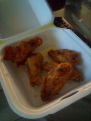 I had order a extra wet for 2 plats it don't even look like they had even put any wet lemon pepper sauce on it at all