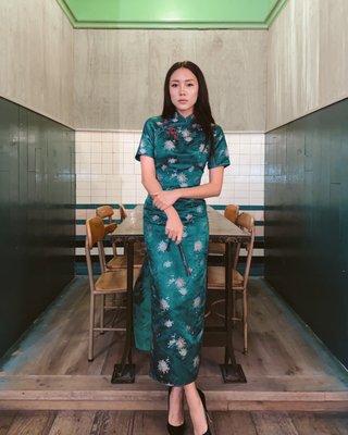 Qipao (Chinese dress)