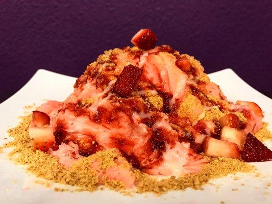 Specialty House Fluff's: Strawberry Cheesecake