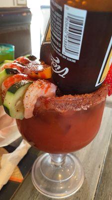 Michelada con doble cerverza