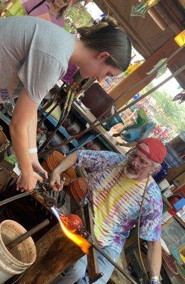 Making a chili pepper.