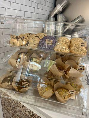 Muffins & Cookies at Makana's Eatery NJ