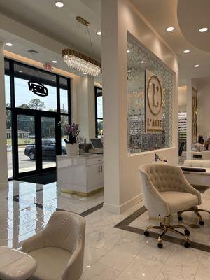 Beautiful new nail salon in West Mobile!